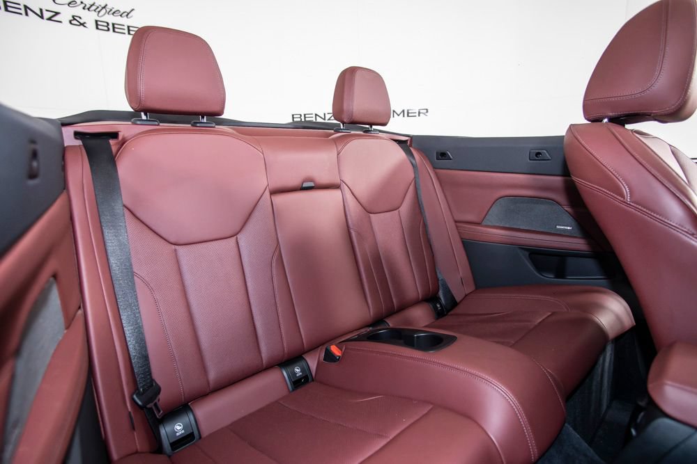 Used 2022 BMW M440i Convertible RWD image 17