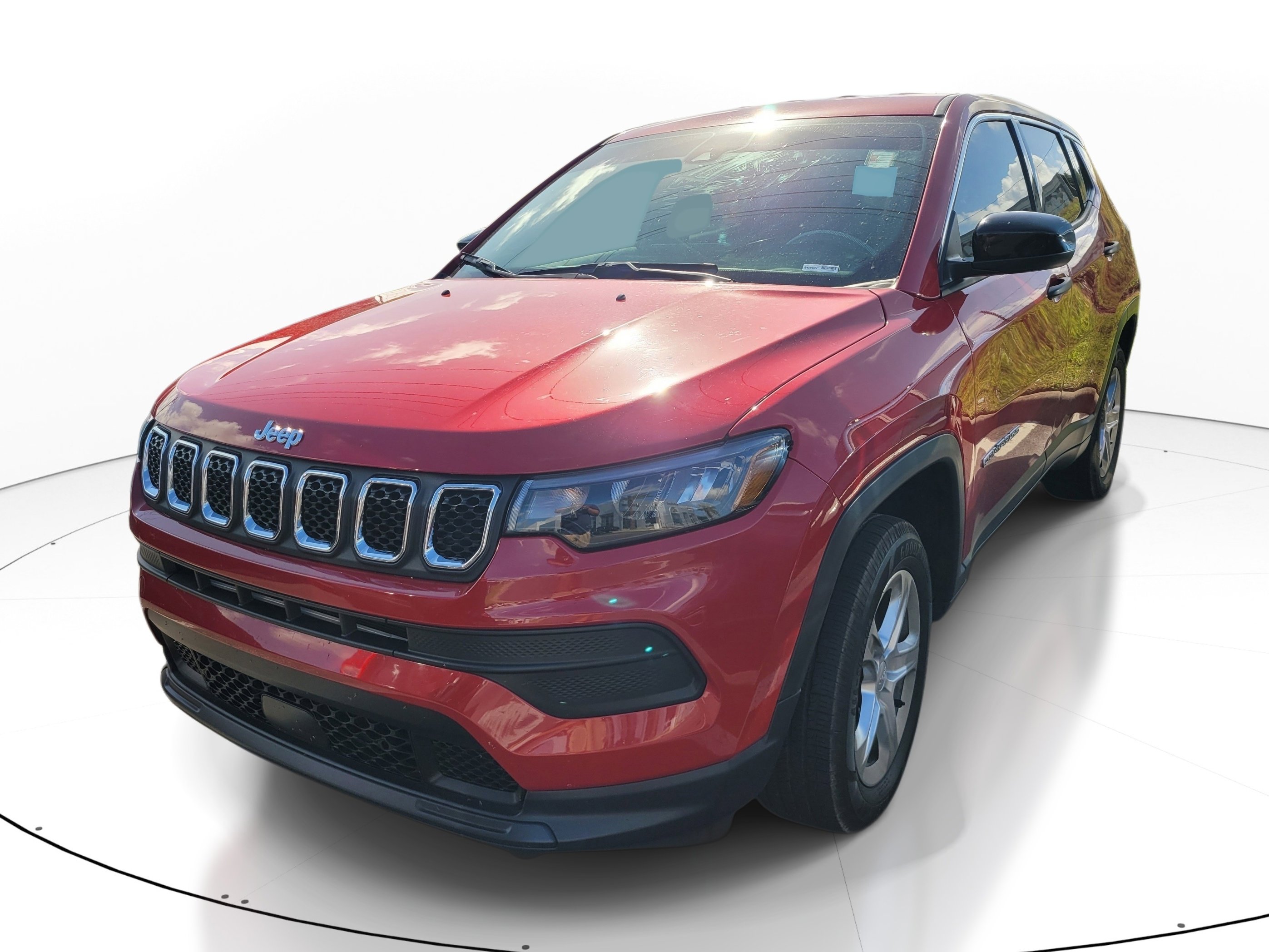 Used 2023 Jeep Compass Sport image 3