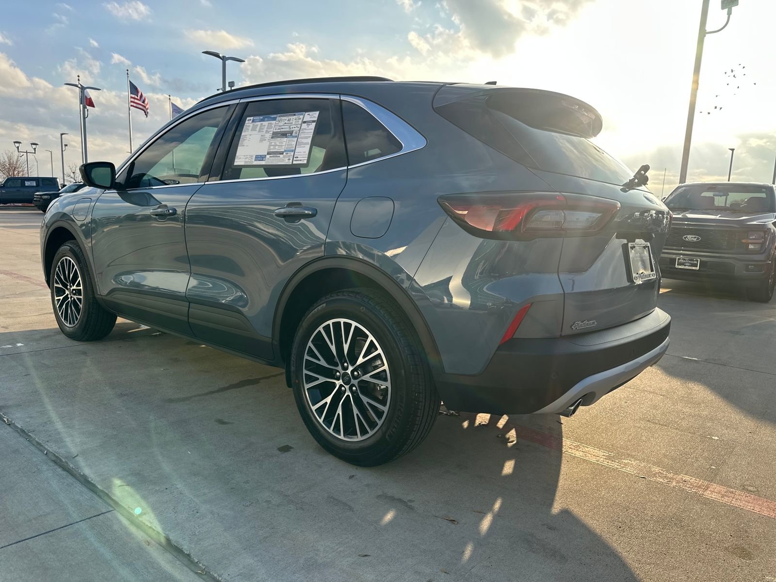 New 2026 Ford Escape SE w/ PHEV Premium Package image 3