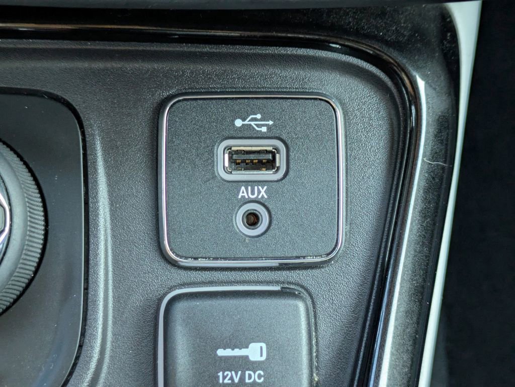 Used 2018 Jeep Compass Limited w/ Navigation Group image 24