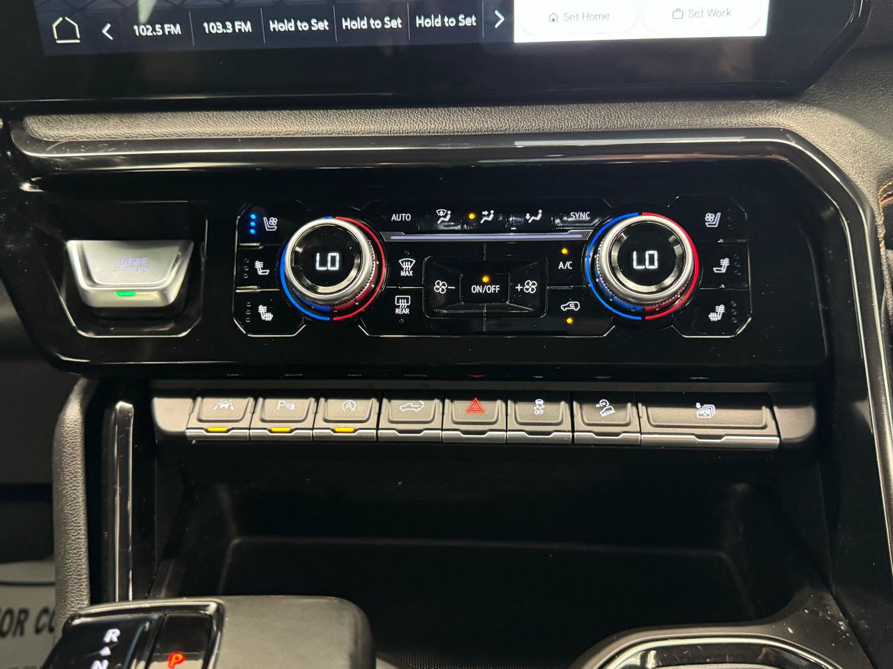 Used 2022 GMC Sierra 1500 AT4 w/ AT4 Premium Package AWD/4WD image 30