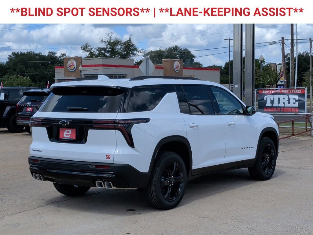 New 2027 Chevrolet Traverse LT w/ Midnight/Sport Edition FWD image 8