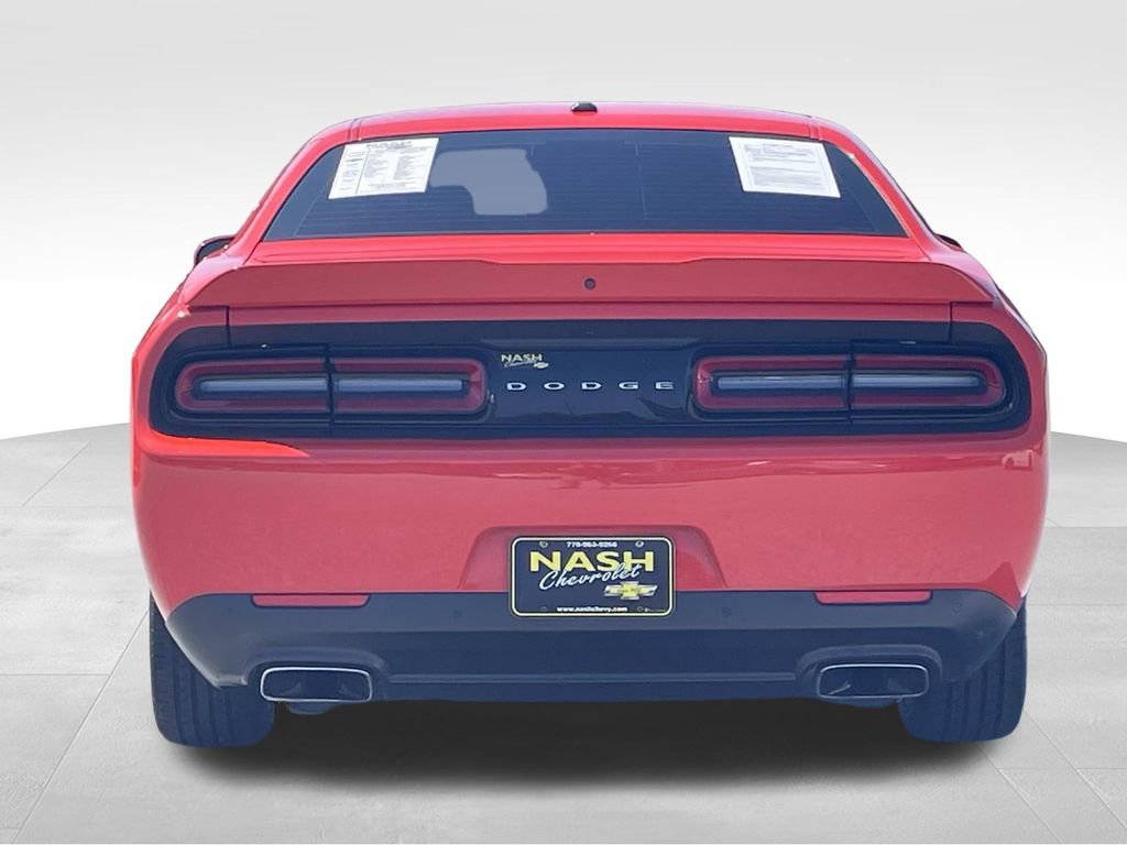 Used 2020 Dodge Challenger R/T RWD image 4