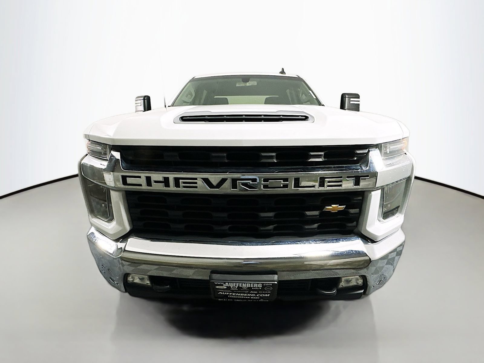 Used 2020 Chevrolet Silverado 2500 LT AWD/4WD image 2