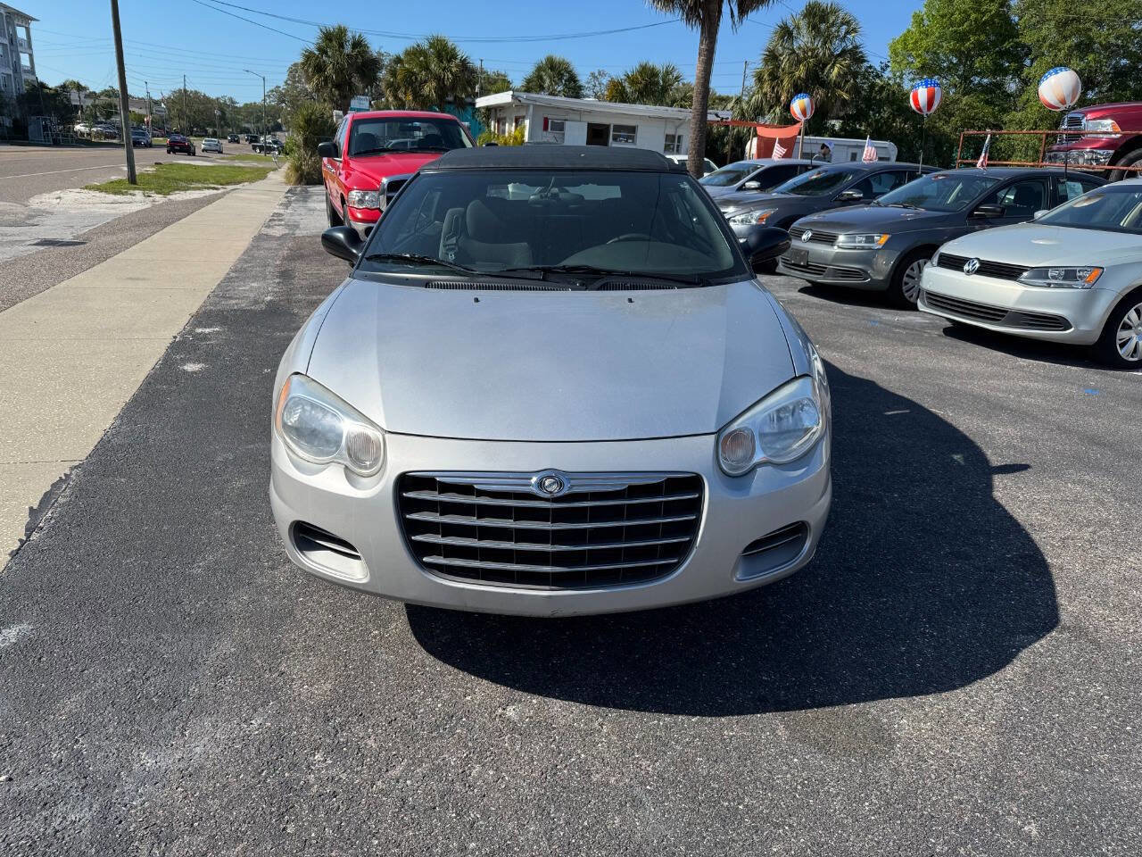 Used 2004 Chrysler Sebring GTC image 3
