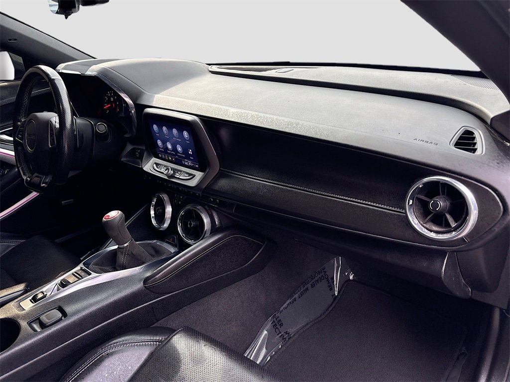 Used 2020 Chevrolet Camaro SS image 28