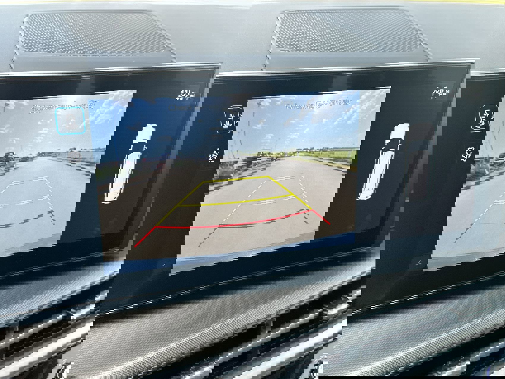 Used 2025 Hyundai Santa Fe SEL image 17