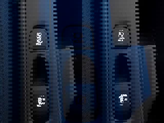 Certified 2025 Toyota Corolla LE image 22