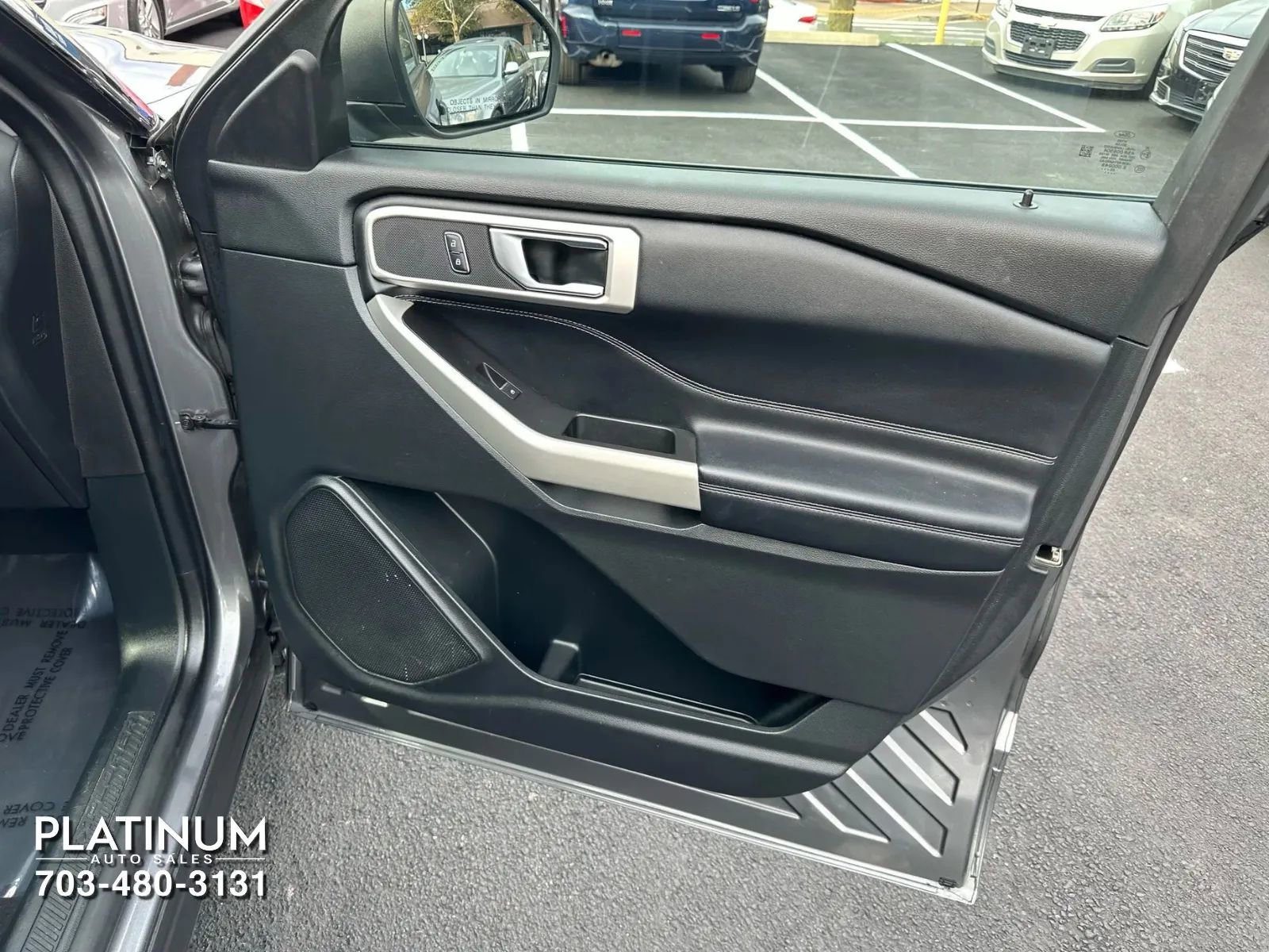 Used 2021 Ford Explorer XLT w/ Equipment Group 202A image 19