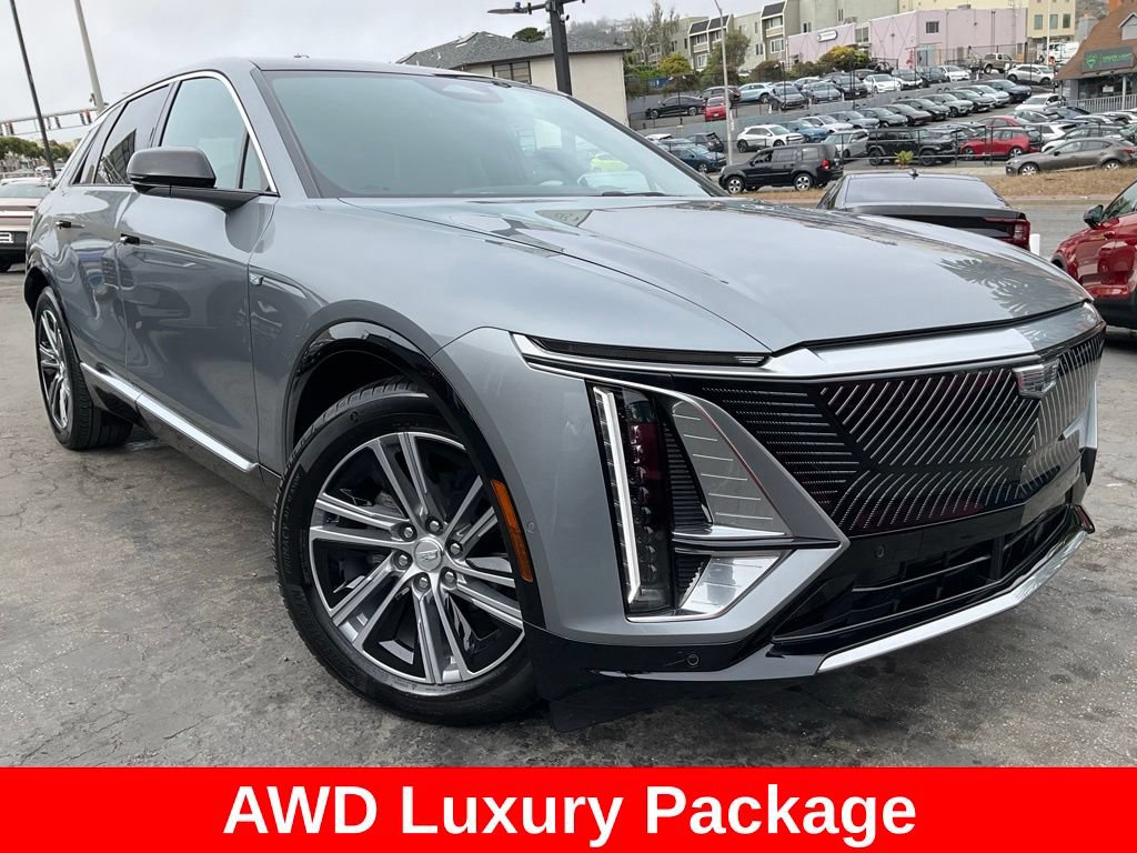 Used 2024 Cadillac Lyriq Luxury