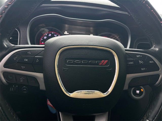 Used 2015 Dodge Charger SXT RWD image 10