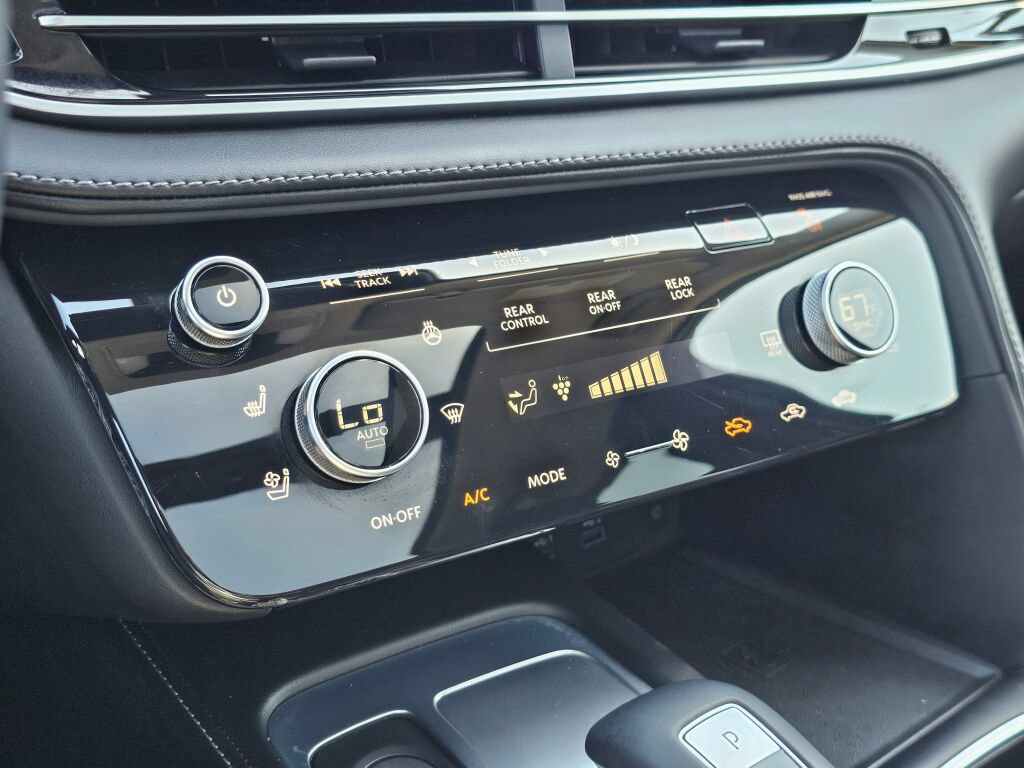 Used 2025 INFINITI QX60 Sensory AWD/4WD image 36