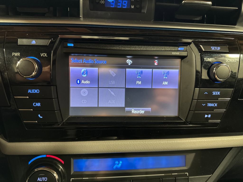 Used 2014 Toyota Corolla LE FWD image 21