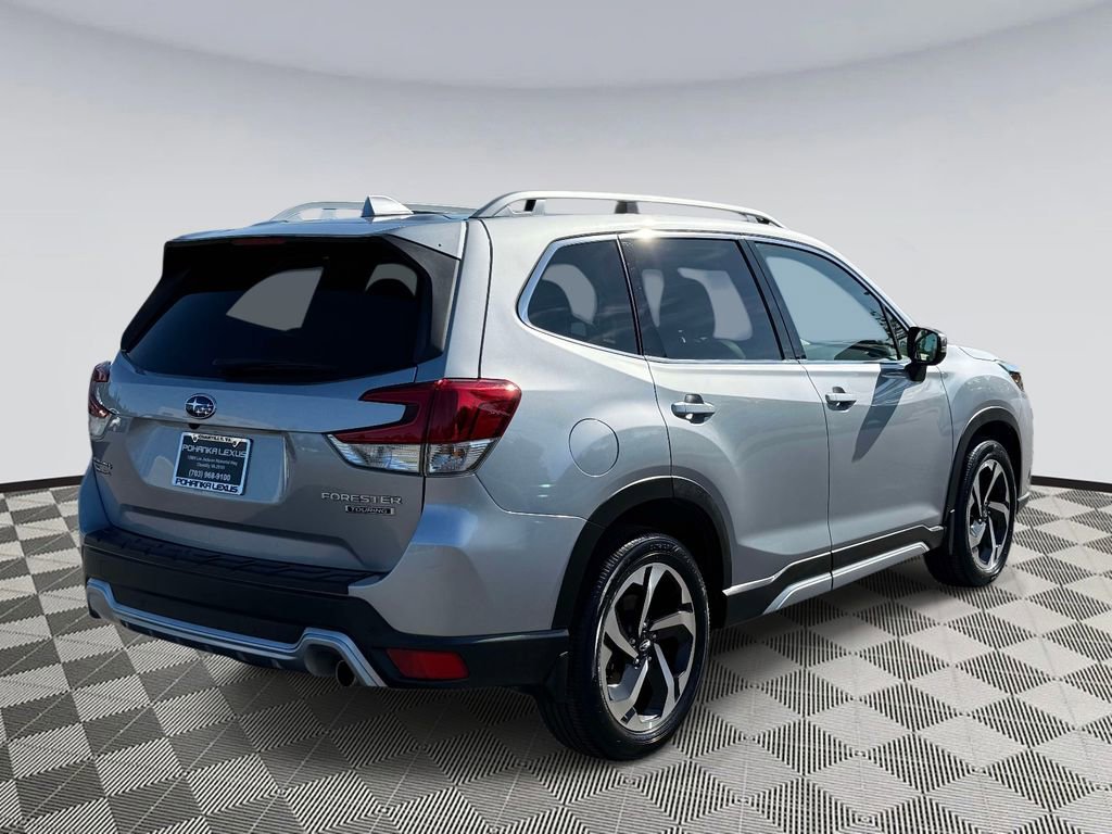 Used 2023 Subaru Forester Touring w/ Popular Package #2 AWD/4WD image 2