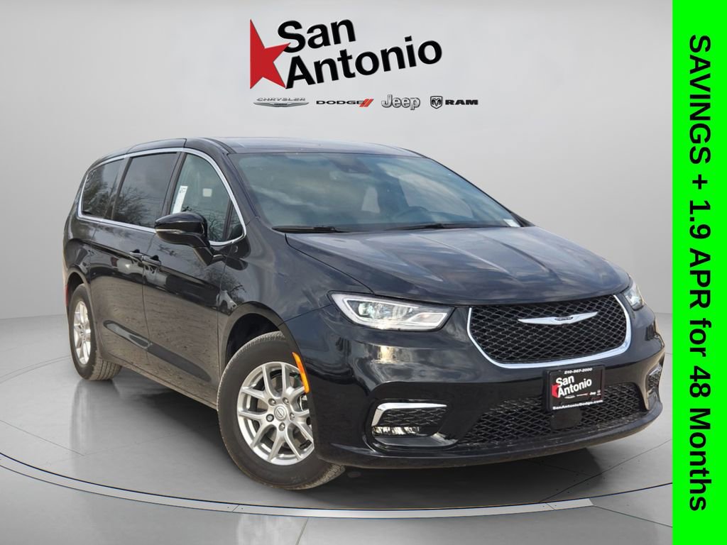 New 2026 Chrysler Pacifica Select FWD image 1