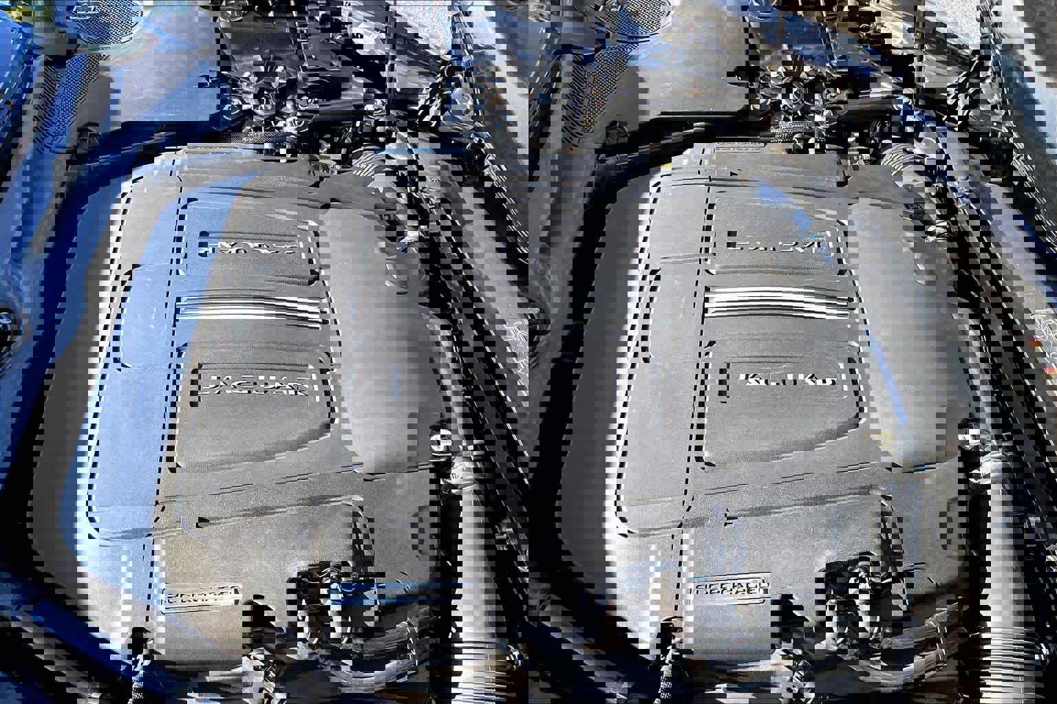 Used 2016 Jaguar F-TYPE Coupe image 28