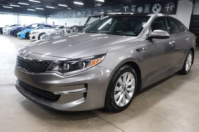 Used 2017 Kia Optima EX w/ Premium Package FWD image 1