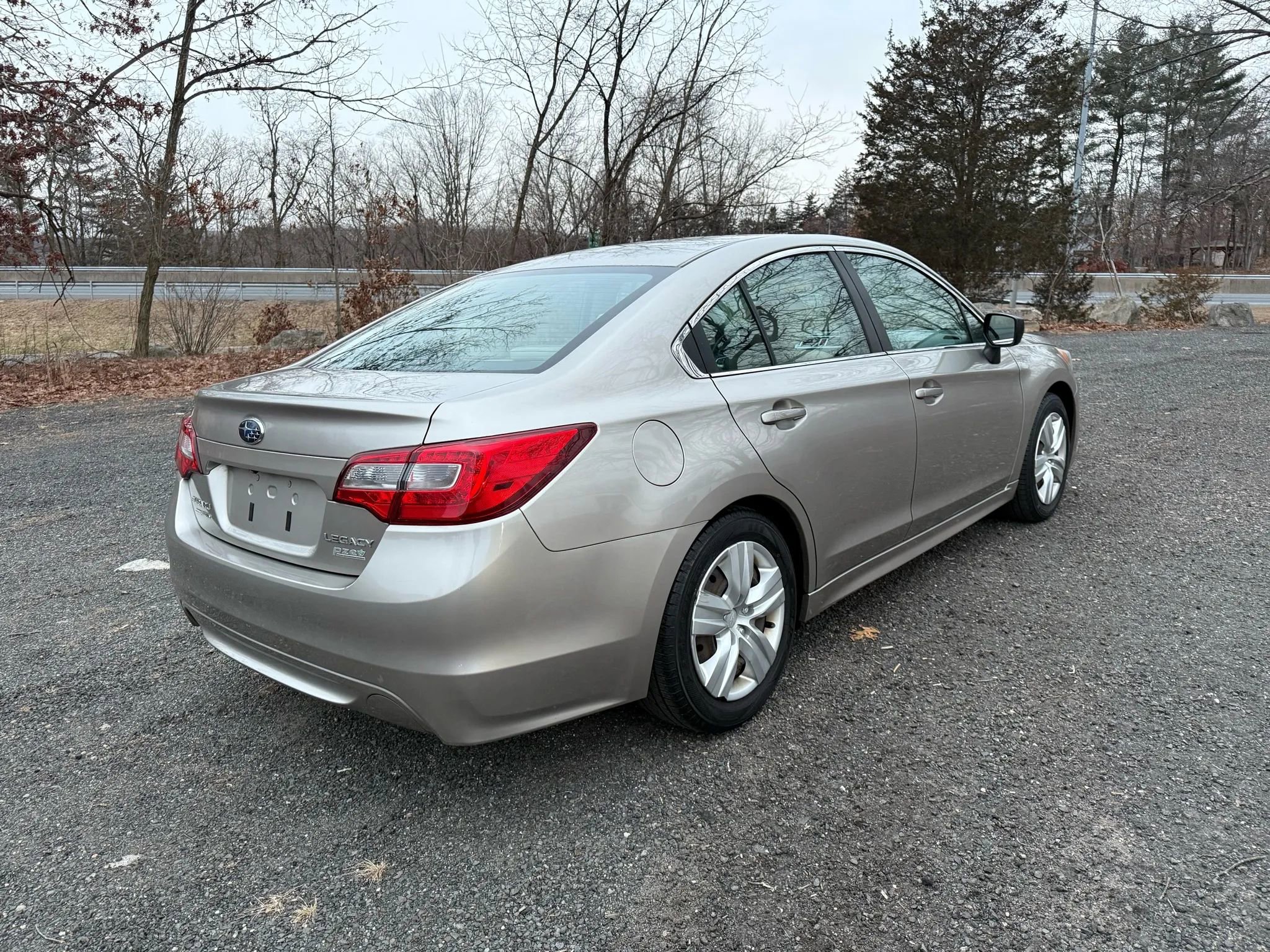 Used 2015 Subaru Legacy 2.5i image 4