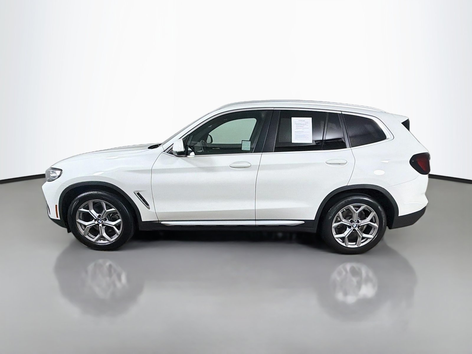Used 2023 BMW X3 sDrive30i w/ Convenience Package RWD image 2