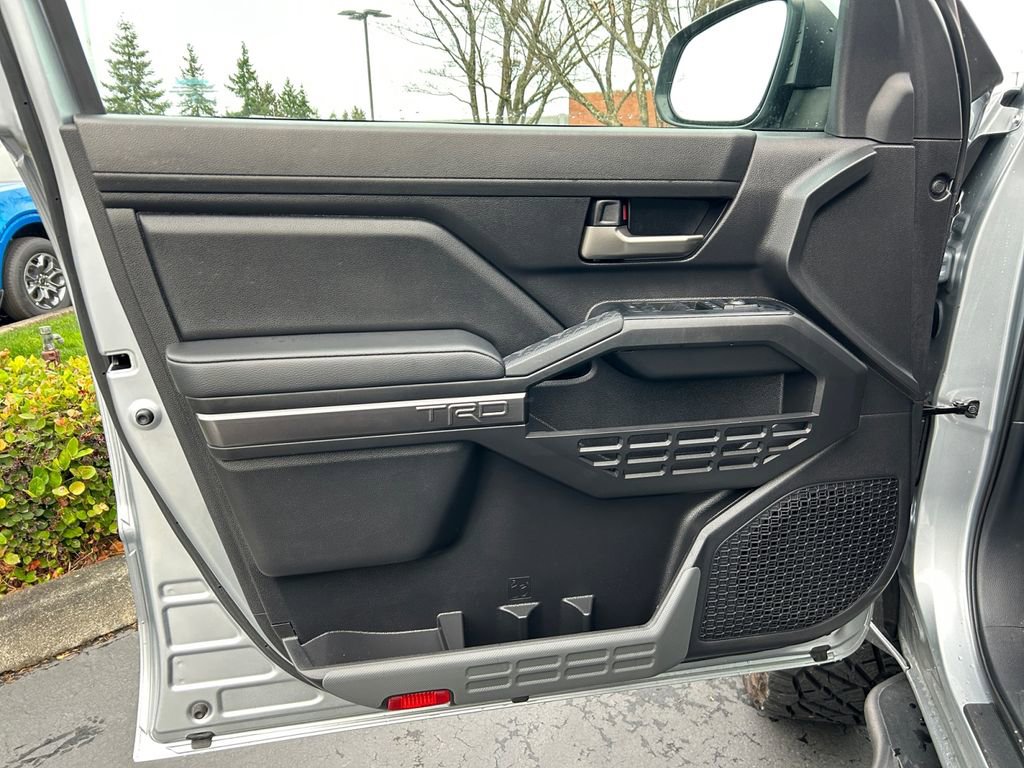 Used 2025 Toyota Tacoma TRD Off-Road image 22