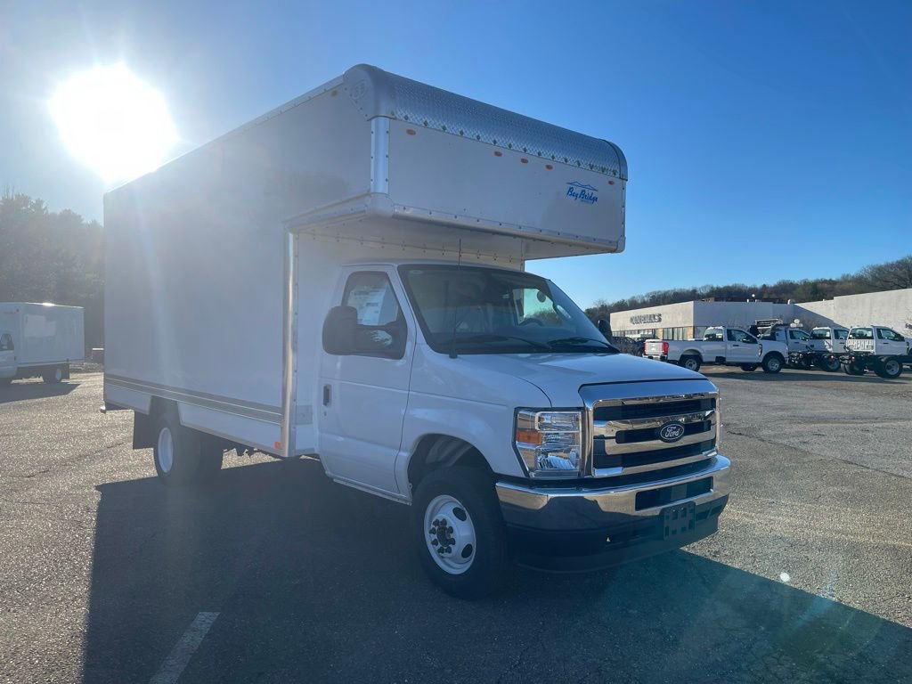 New 2027 Ford E-450 and Econoline 450 Super Duty w/ Power Equipment Group image 8