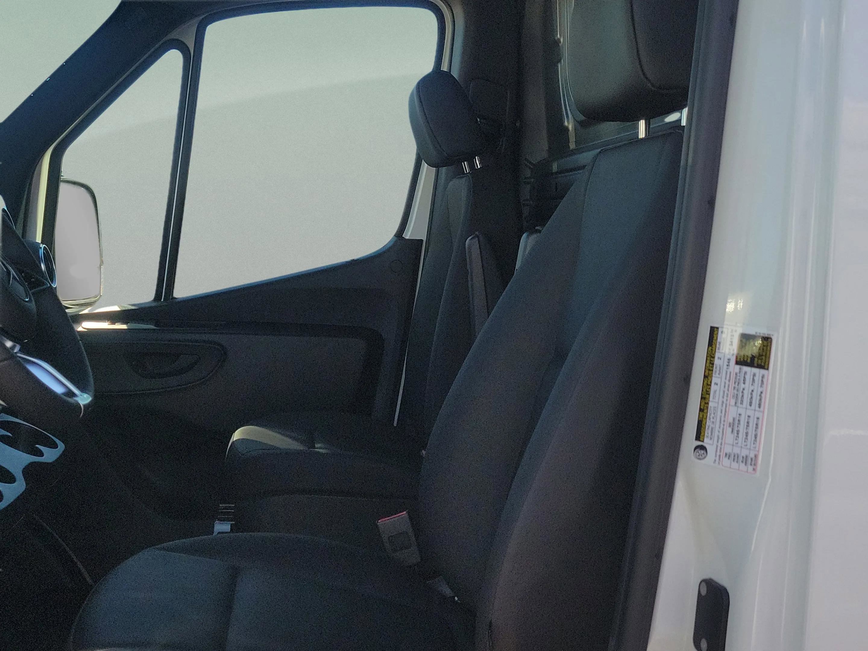 Used 2026 Mercedes-Benz Sprinter 2500 image 9