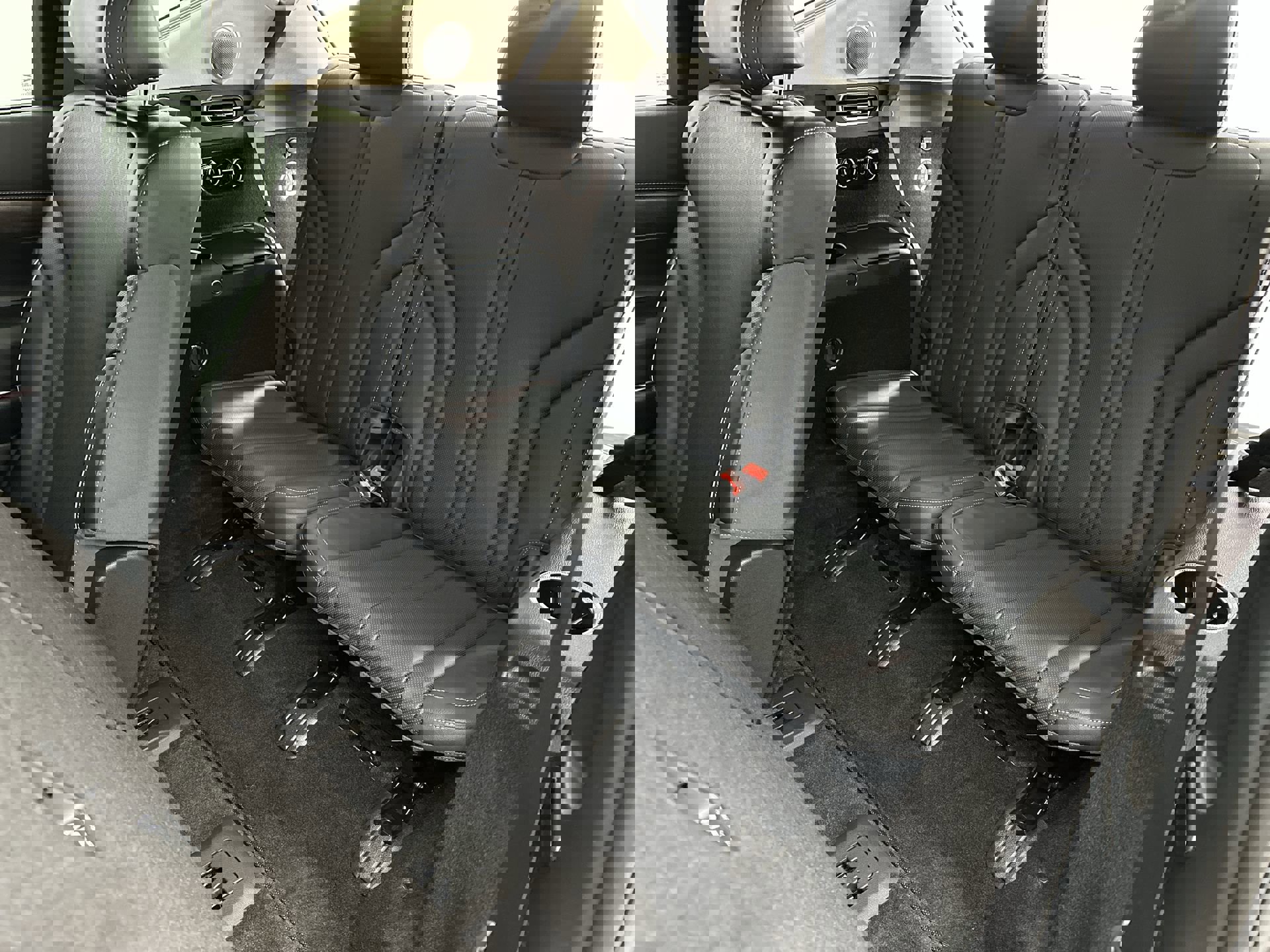 Certified 2026 Genesis GV80 2.5T Advanced image 24