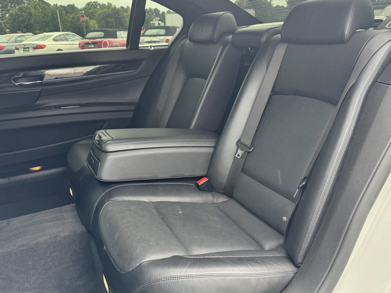 Used 2013 BMW 750Li RWD image 12