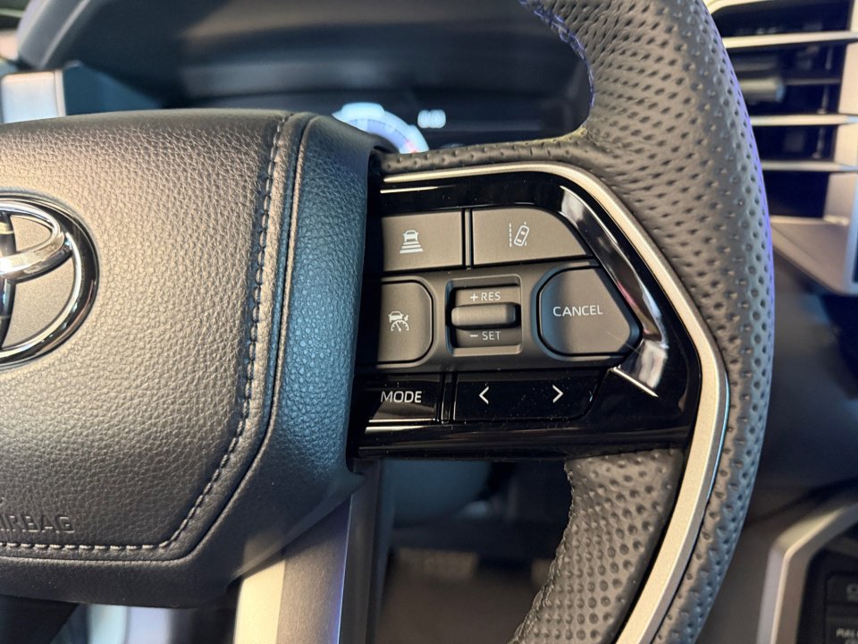 New 2026 Toyota Sequoia Platinum AWD/4WD image 19