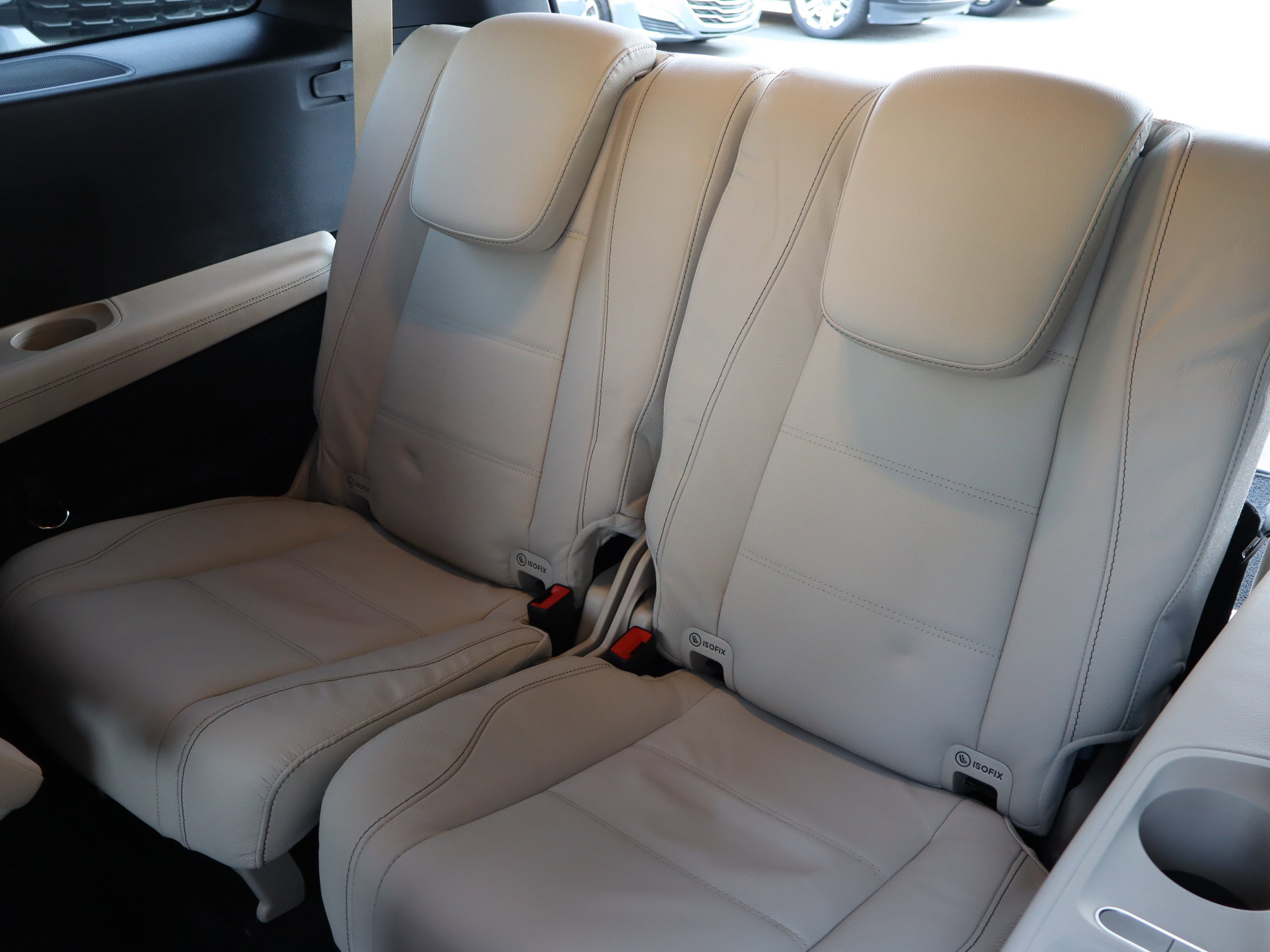 Used 2024 Mercedes-Benz GLS 580 4MATIC image 35