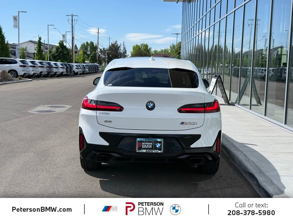 Used 2023 BMW X4 M40i AWD/4WD image 4