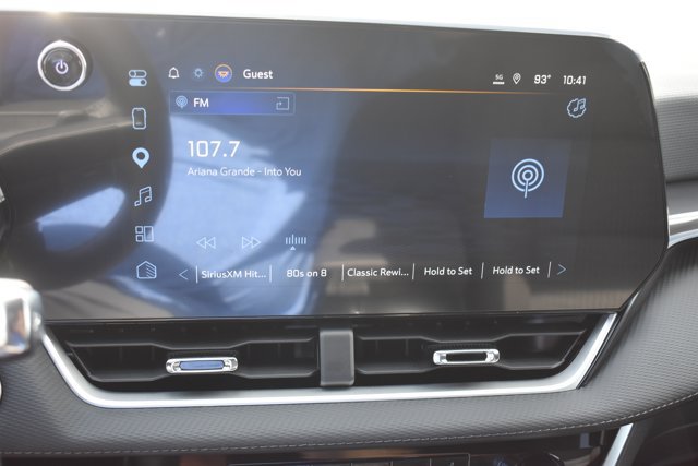 New 2027 Chevrolet Equinox LT w/ LPO, Floor Liner Package FWD image 23