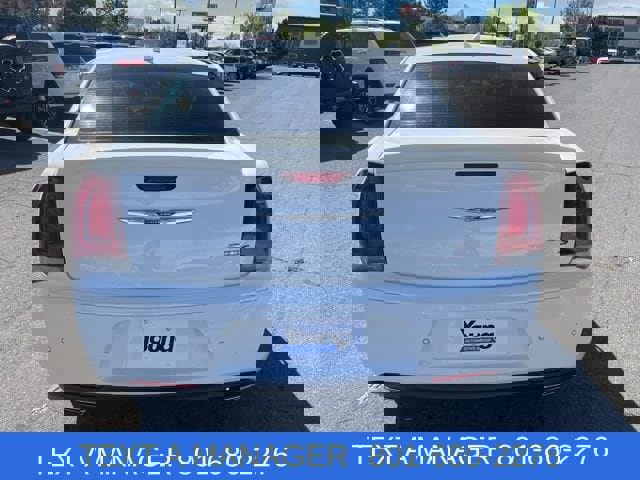 Used 2018 Chrysler 300 S w/ 300S Premium Group image 4