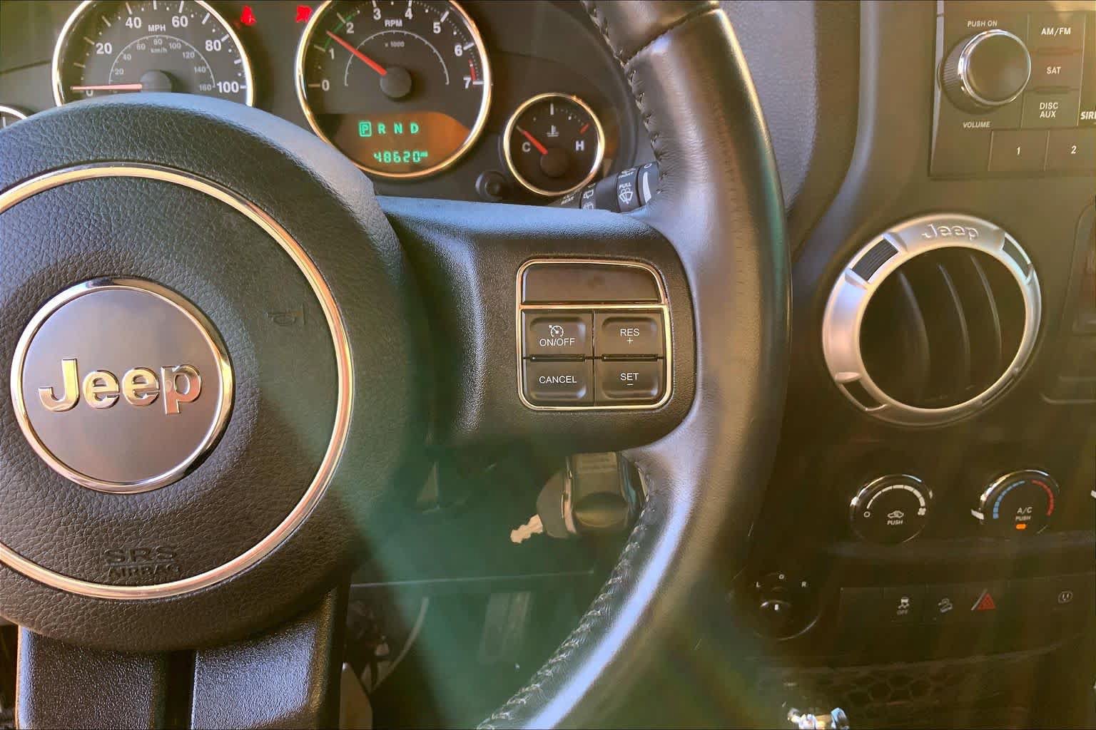 Used 2017 Jeep Wrangler Unlimited Rubicon AWD/4WD image 22