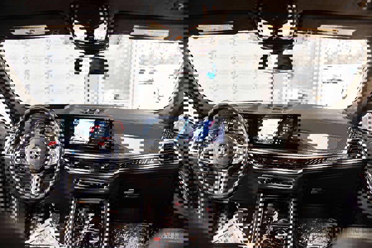 Used 2025 BMW X6 M Competition w/ Executive Package image 37