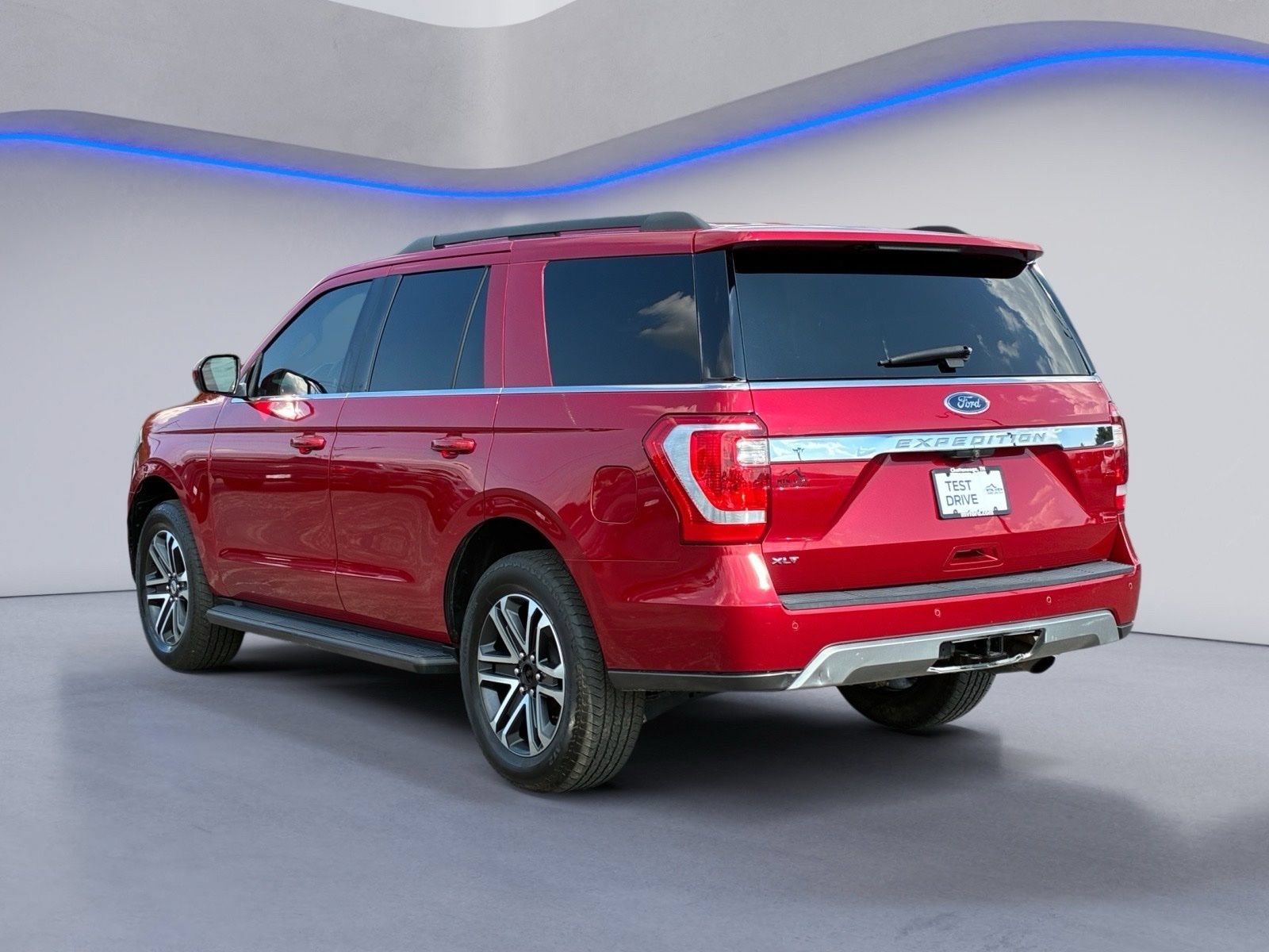 Used 2021 Ford Expedition XLT AWD/4WD image 6