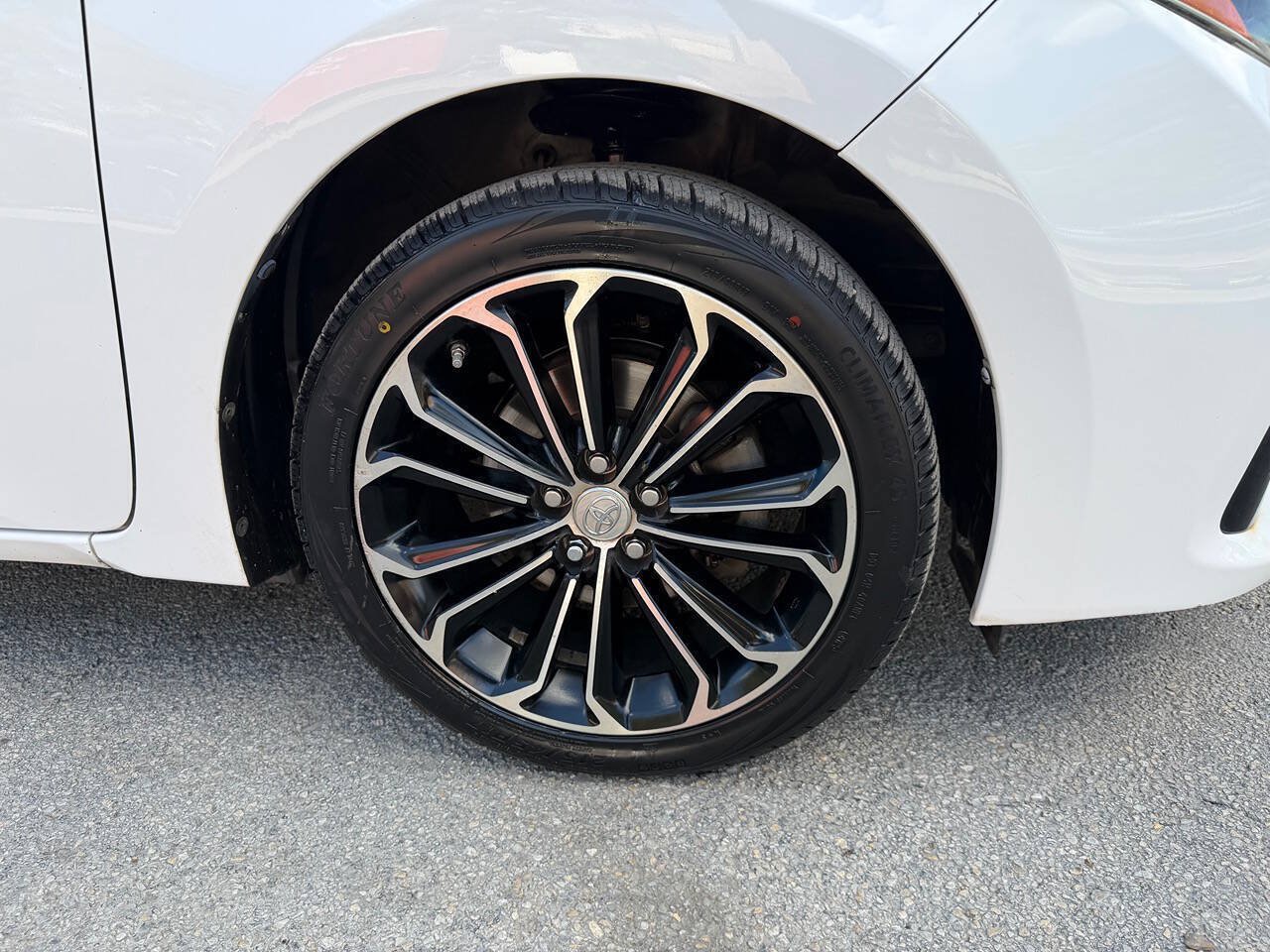 Used 2015 Toyota Corolla S FWD image 30