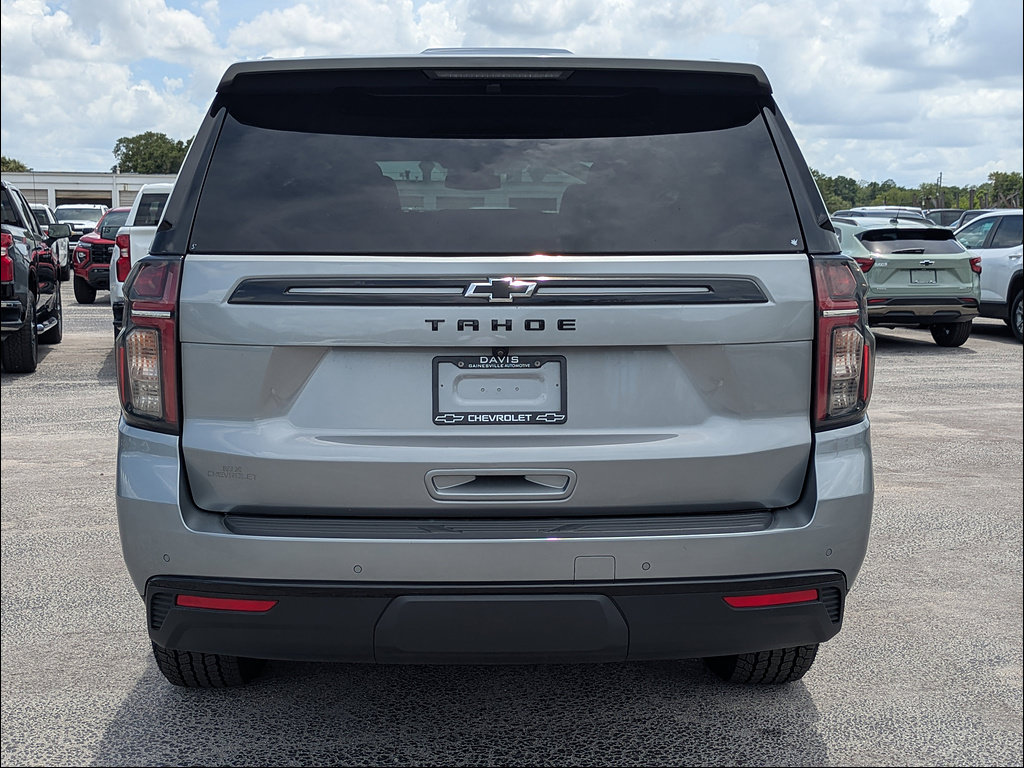 Used 2023 Chevrolet Tahoe Z71 w/ Luxury Package AWD/4WD image 6