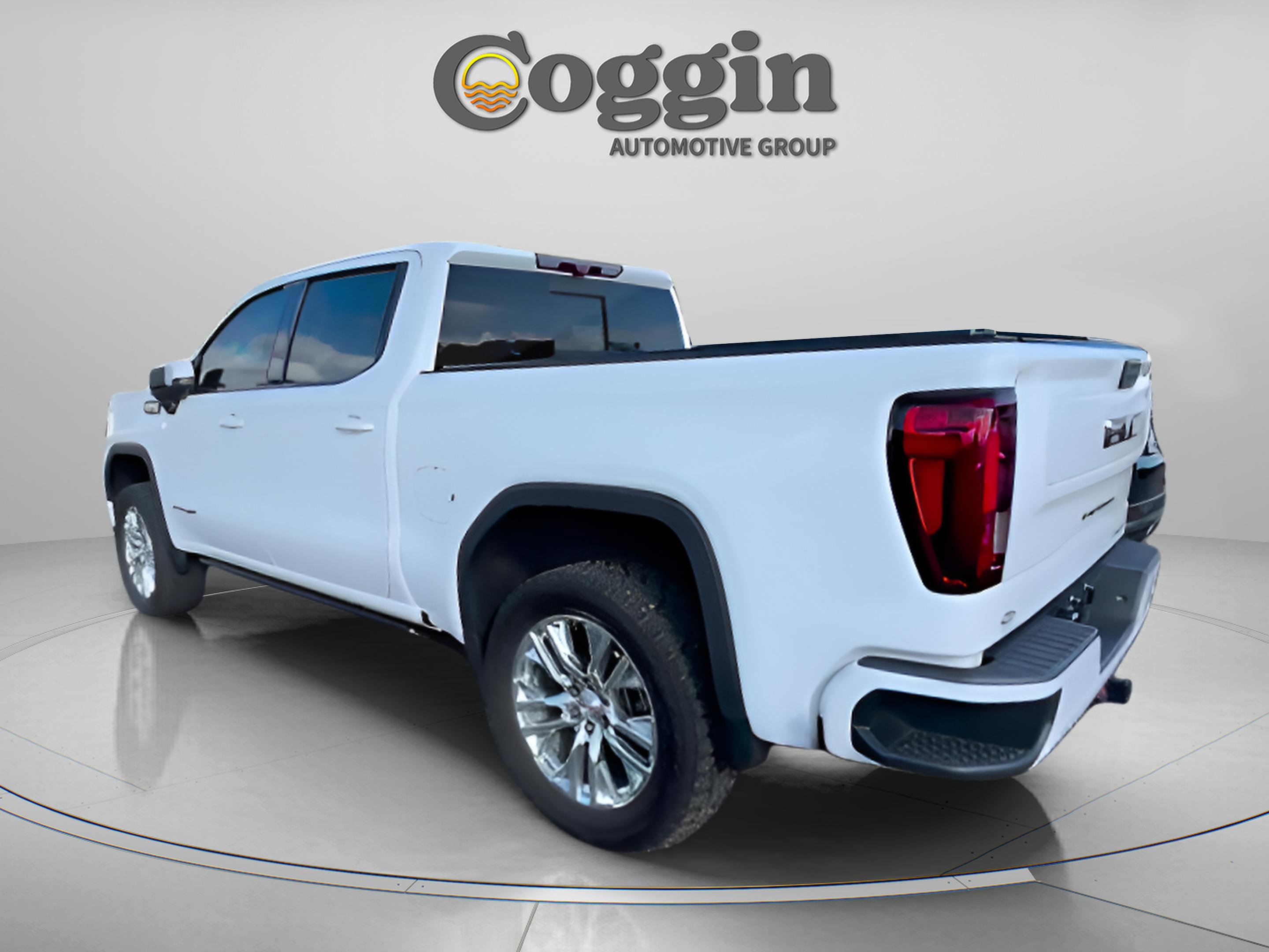 Used 2022 GMC Sierra 1500 AT4X image 14