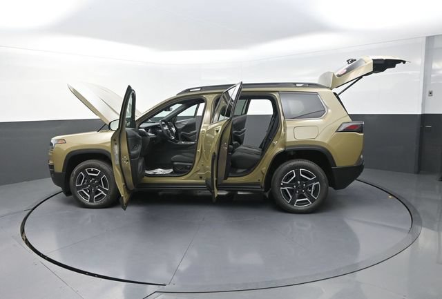 New 2026 Jeep Cherokee Laredo AWD/4WD image 36