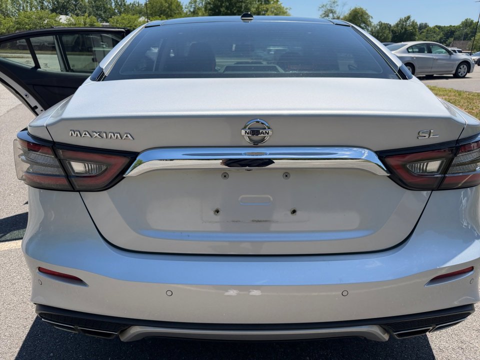 Used 2019 Nissan Maxima 3.5 SL w/ Floor Mat Group FWD image 14