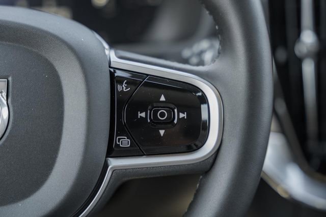 New 2026 Volvo XC90 T8 Plus w/ Protection Package Premier image 27