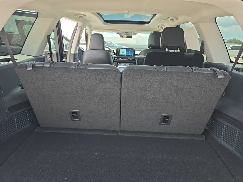 New 2025 Lincoln Aviator 2WD w/ Equipment Group 101A image 31