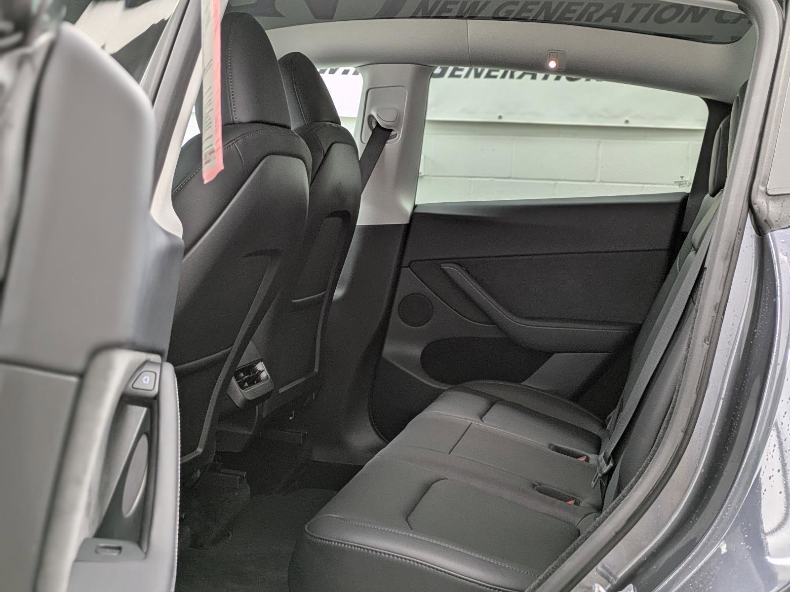 Used 2023 Tesla Model Y Long Range image 19