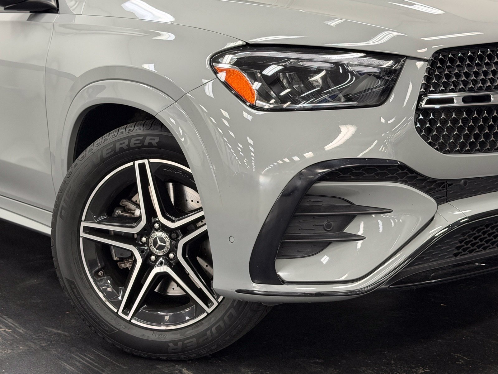 Used 2024 Mercedes-Benz GLE 450 4MATIC image 4