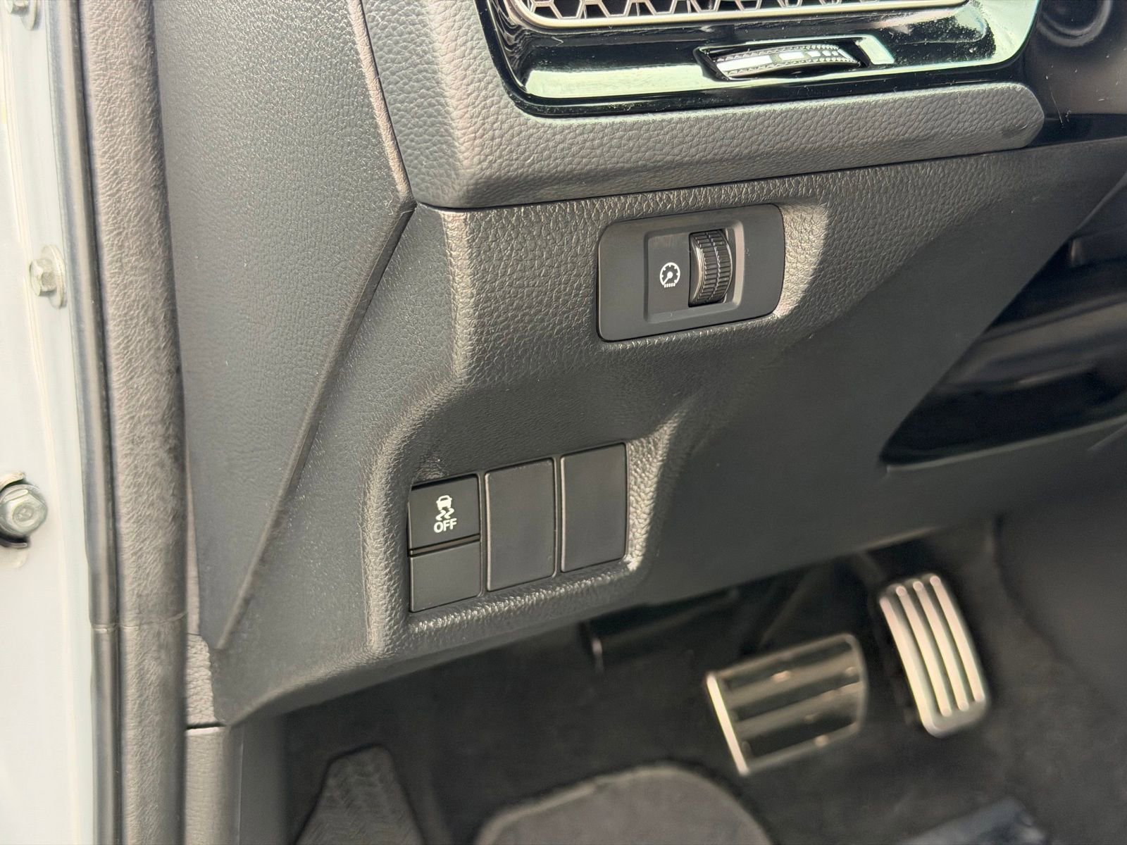 Used 2025 Honda Civic Sport image 16