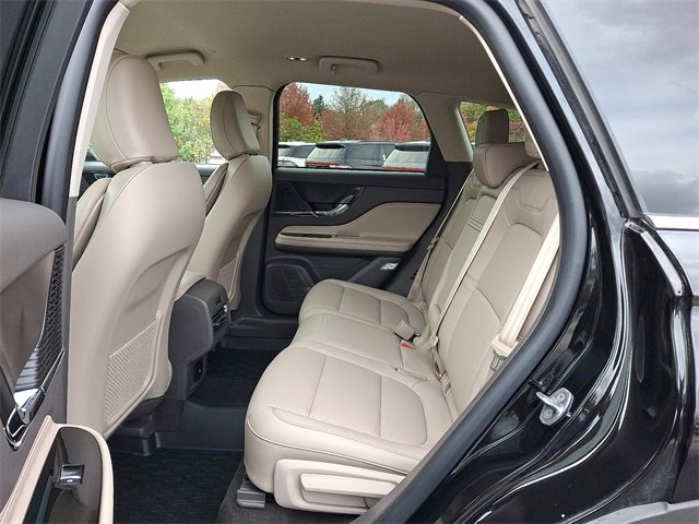 Certified 2022 Lincoln Corsair AWD w/ Equipment Group 101A image 11