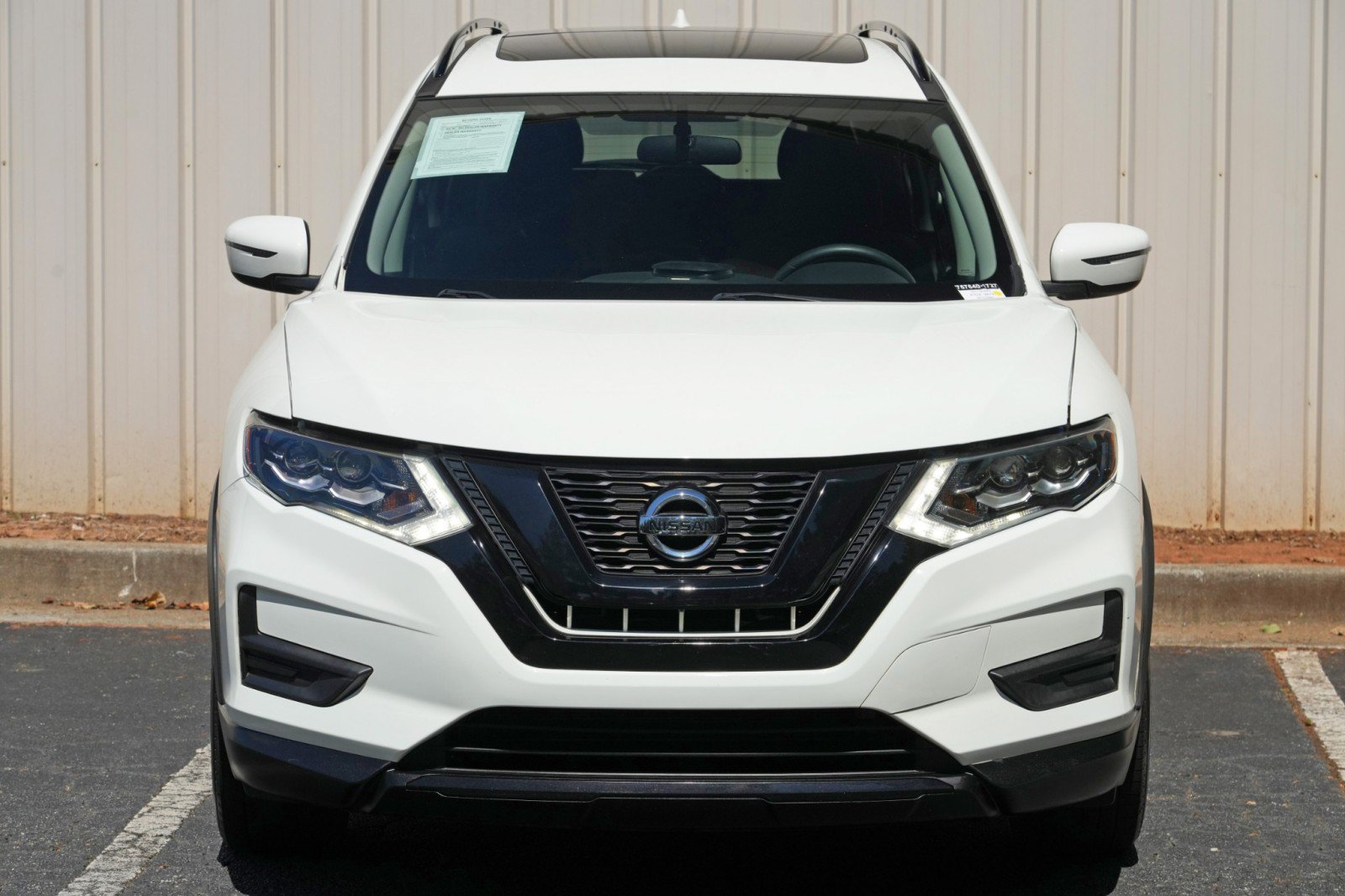 Used 2017 Nissan Rogue SV FWD image 42
