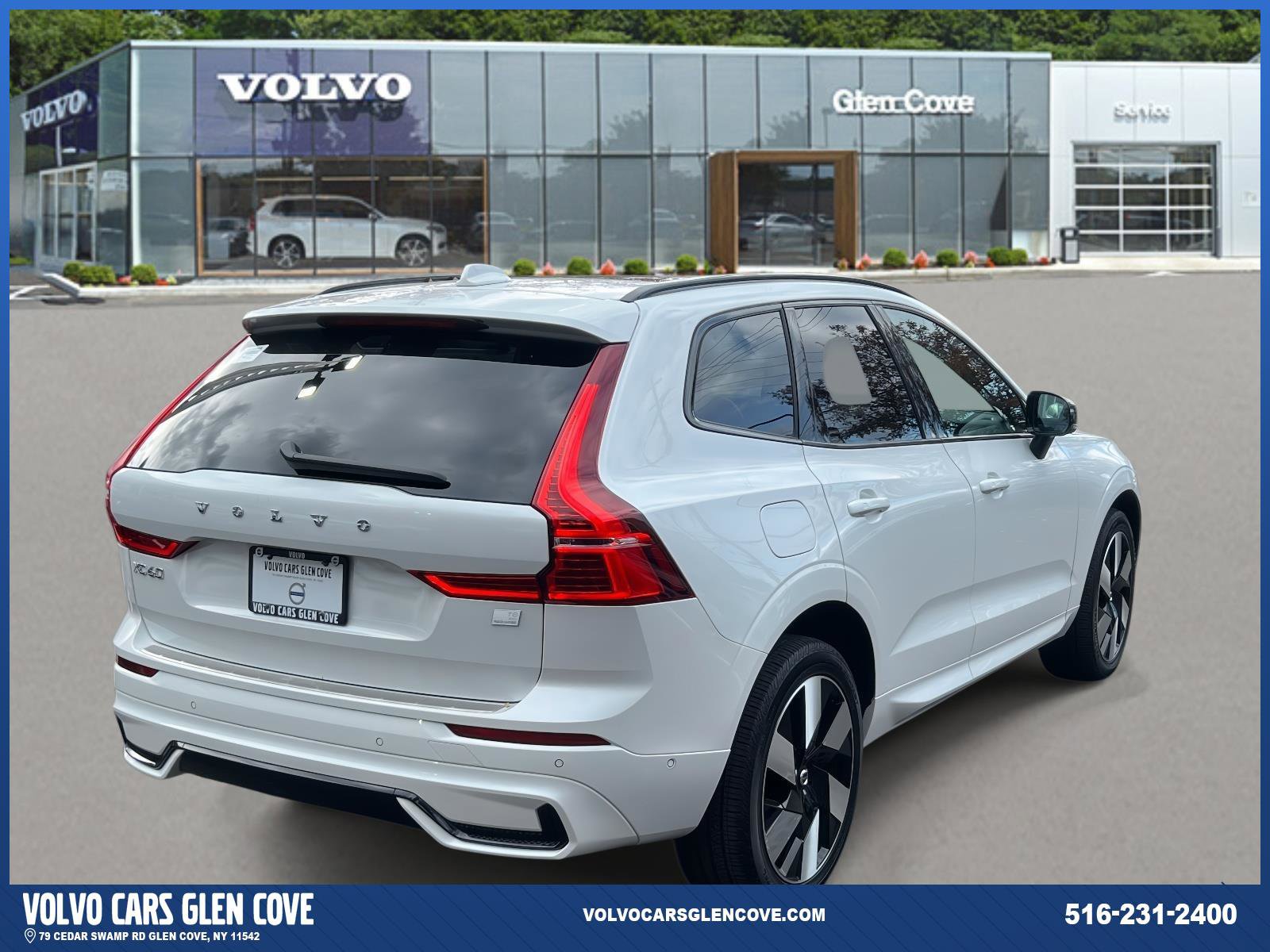 Used 2024 Volvo XC60 T8 Plus w/ Protection Package Premier image 4