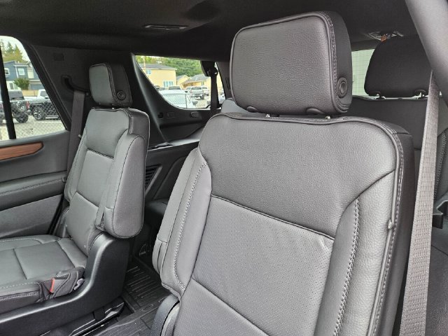 New 2026 GMC Yukon Denali w/ Denali Reserve Package AWD/4WD image 17